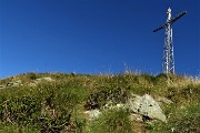 42 Alla croce di vetta del Pizzo delle segade (2173 m)